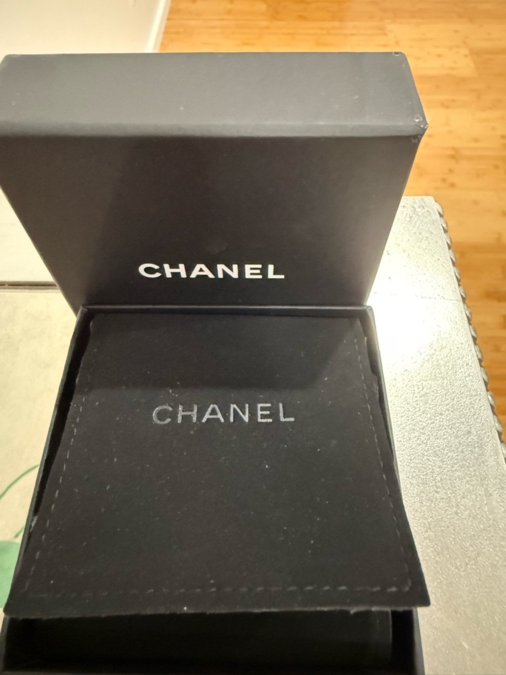 CHANEL Silver Crystal CC Logo Brooch - Picture 6 of 8